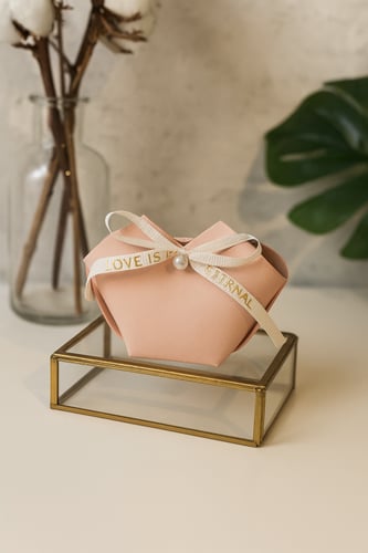 علبة توزيعات جلدية فاخرة للمناسبات