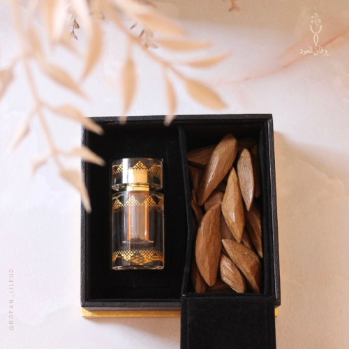 علبة هدية دهن عود فاخر مع عود طبيعي