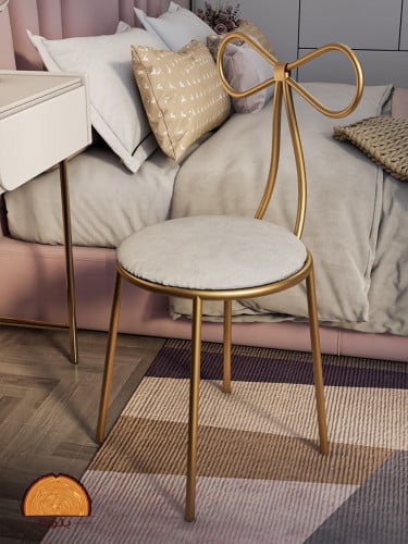 كرسي تسريحة