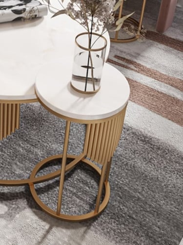 طاولة خدمة مثلث