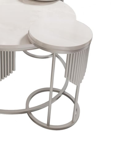 طاولة خدمة مثلث