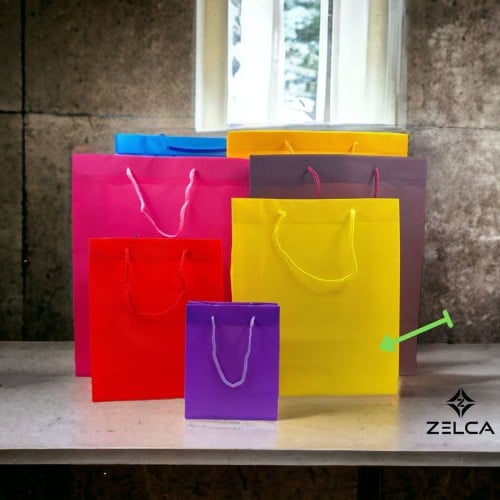 اكياس بلاستيك مقوى ( 12 حبة )