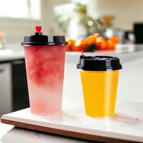 اكواب - قوارير بلاستيكية قاعدة مسطحة مع غطاء اسود...