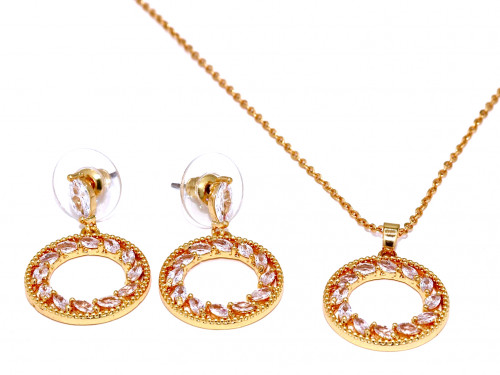 نص طقم عقد واقراط أذن - كريستال باللون الذهبي