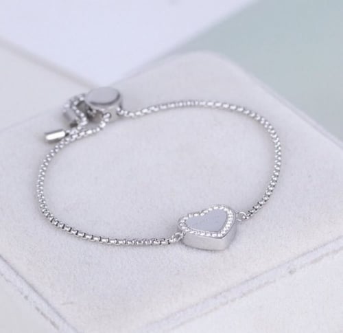 أساور من مايكل كورس قابله للتعديل