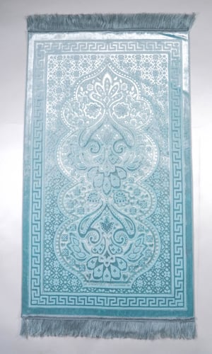 سجاد صلاة حرير بنقشة كلاسيك