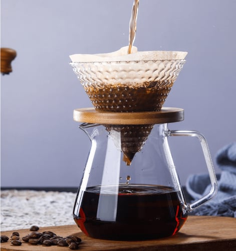 قمع V60 زجاجي منقط شفاف 02 بقاعده خشبيه