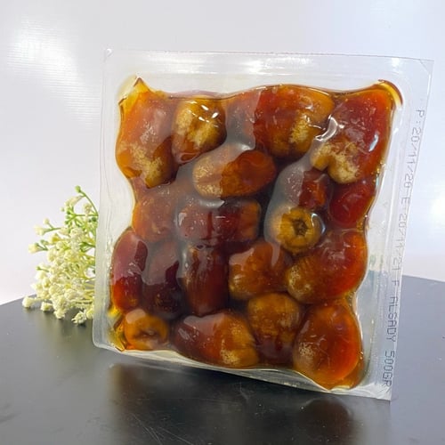 1/2 كيلو تمر صقعي.