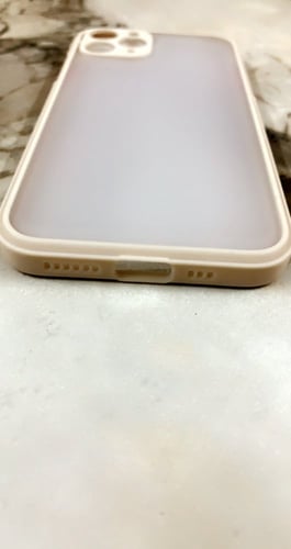 غلاف ايفون11برو شفاف, بحواف باللون الذهبي الفاتح م...