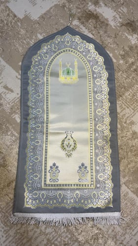 سجادة صلاة للأطفال