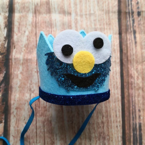 Elmo crown