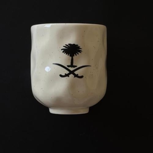 كوب سراميك ( السيف والنخلة ) لون اسود