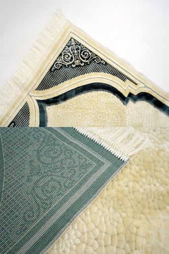 سجادة صلاة حرير سراي 1