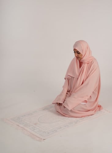 طقم صلاة سجى باللون الخربزي