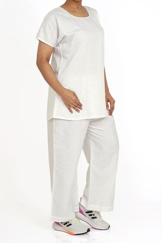 عباية الحج والعمرة -ابيض