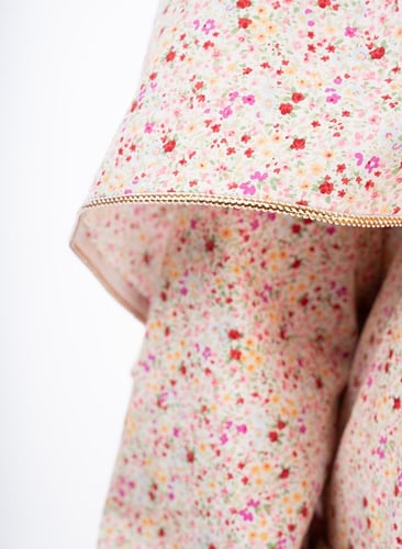 شرشف صلاة كرز قطن ياباني لون بيج زهور ناعمة