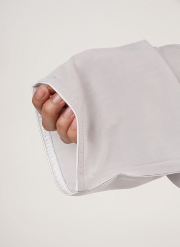 طقم صلاة سجى باللون الرمادي والتيفاني