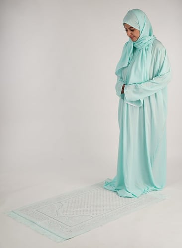 طقم صلاة سجى باللون التيفاني