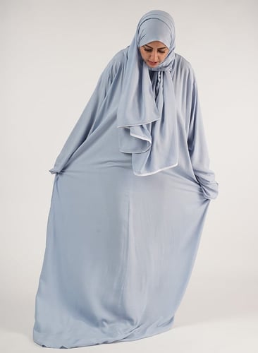 طقم صلاة سجى باللون السماوي