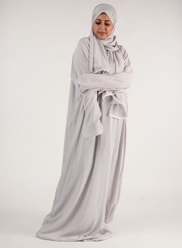 طقم صلاة سجى باللون الرمادي والتيفاني