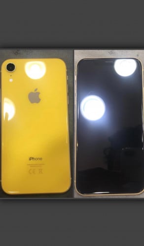 ايفون اكس ار 128قيقا اصفر مستخدم نظيييف بطاريته88...