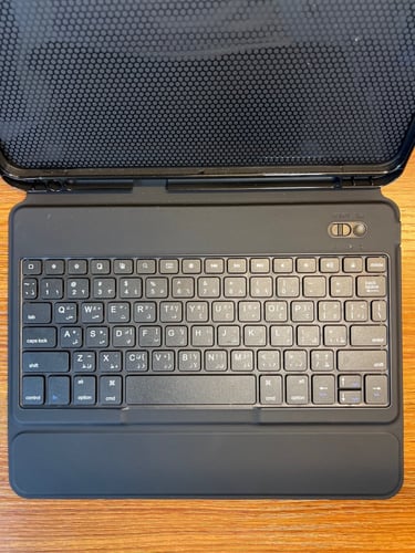 كيبورد عربي انجليزي مع شنطة مع ستاند مع قاعدة للقل...