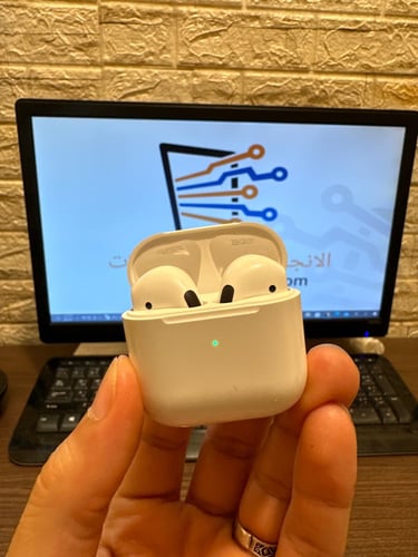 ايربودز لايت حجم انيق وصغير موج ماكس