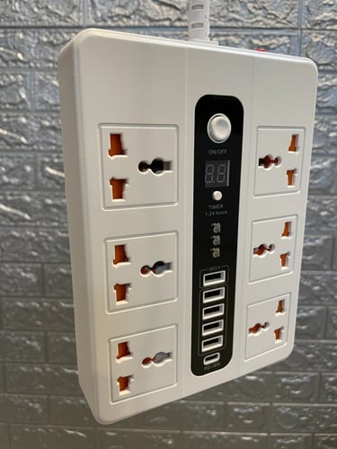 توصيلة 6في6 تحتوي على 6مخارج كهرباء و5منافذ شحن ذك...