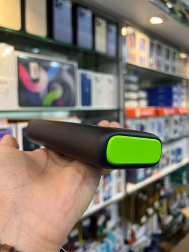 شاحن سفري قوي ايكون20 بقوة20الف ملي امبير بثلاث مخ...