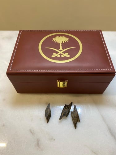 علب عود جلد - سعة ١/٨ كيلو