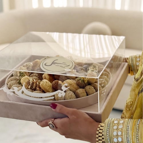 بوكس الاناقة ( معمول و بيتيفور )