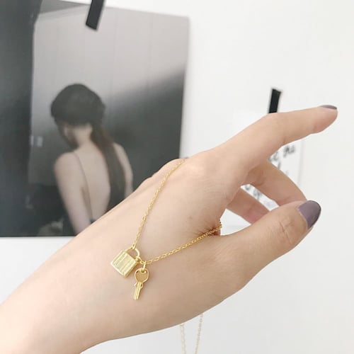 سلسلة قفل ومفتاح من مجموعة باروك, من الفضة الاسترل...