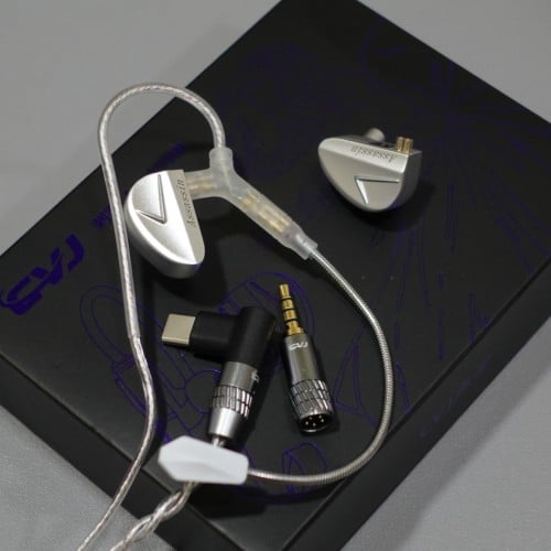سماعة CVJ Assassin iem