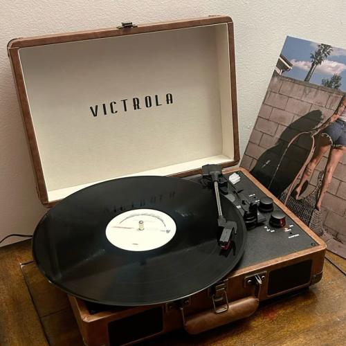 Victrola record player