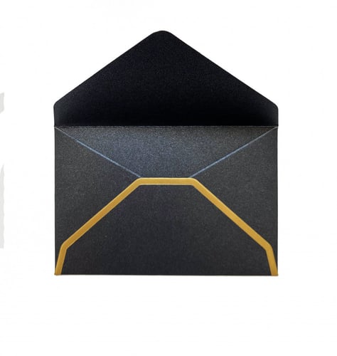 ظرف بألوان متعددة