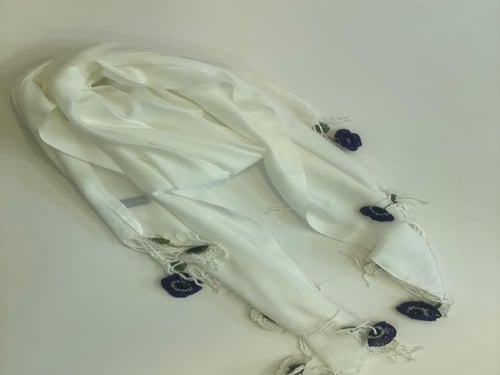 طرحة بكروشيه اويا تركي ورد ابيض و بنفسجي غامق