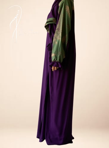 شرشف صلاة باتيك لف موف و رسم اخضر و الطرحة مثبتة