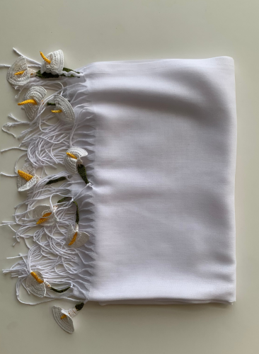 طرحة بيضاء وأصفر مزبن بكروشيه ورد تركي فاخر