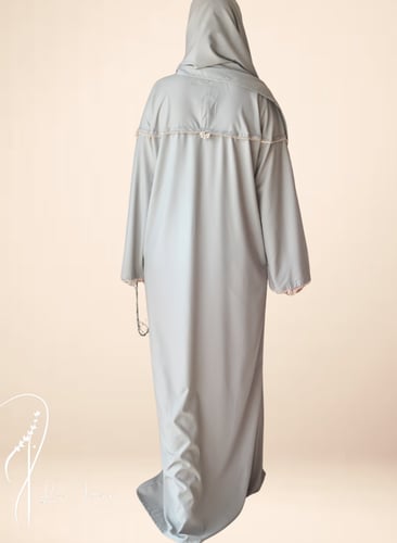 شرشف صلاة سستة رمادى فاتح مزين بالكروشيه اليدوي فخ...