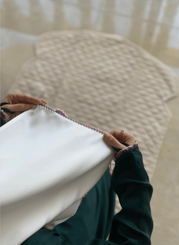 شرشف صلاة سستة أخضر مزين بالكروشيه