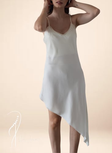 قميص نوم وروب اوف وايت حرير و جبير