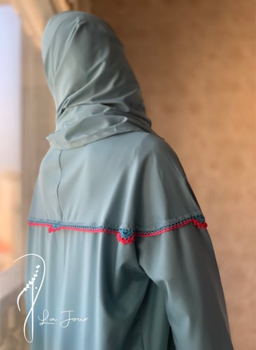 شرشف صلاة سحاب فيروزي و فوشي مزين بالكروشي يدوي و...