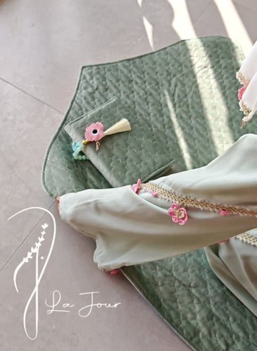 شرشف صلاة لف أخضر فاتح قطن بالكروشيه يدوي مميز