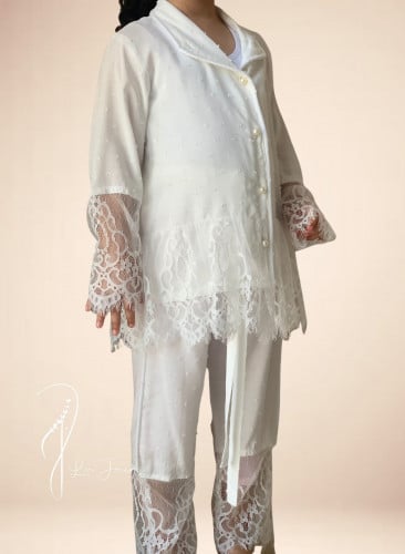 بيجامة اطفال قطن مع دانتيل أبيض