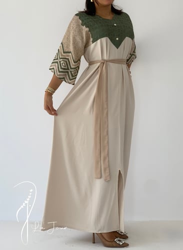 ثوب كم بيج برسم باتيك