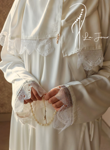 شرشف صلاة لاجور لف أبيض بتفاصيل أويا تركية يدوية ف...