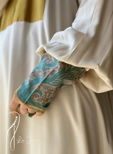 شرشف صلاة باتيك بيج و باستيل سستة.