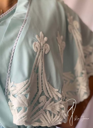 قميص نوم وروب تفني