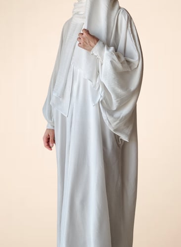 ثوب عباية سستة بيضاء حج وعمرة أبيض