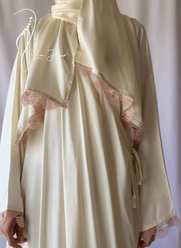 شرشف صلاة اويا ورد وردي لف اوف وايت